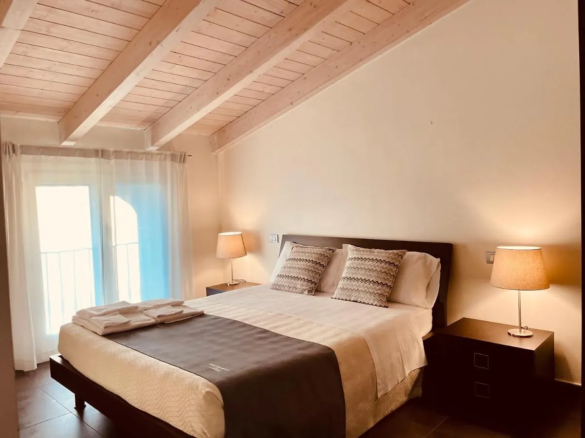 Aparthotel Resort Del Lago Desenzano del Garda Italien