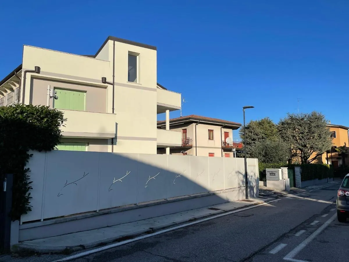 ديسينسانو ديل غاردا Residence Del Lago إيطاليا